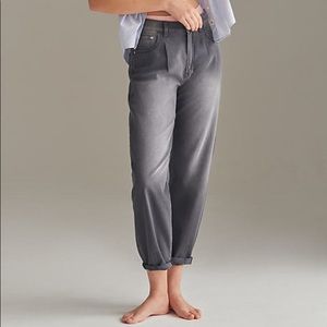 Anthropologie Pilcro the Breaker Relaxed Jeans